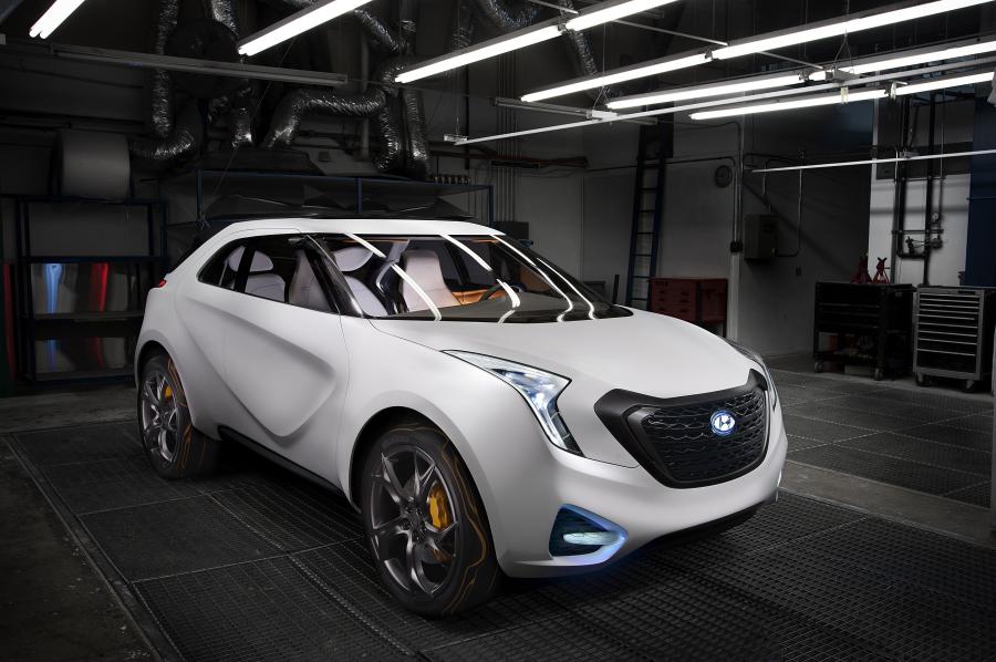  Hyundai Curb Crossover Concept 2011 года  (фото 1 из 17)